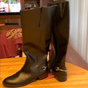 Never worn Sam & Libby s7 women’s black boots.